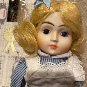 Seymour Mann vintage collector’s 1982 musical Collectible Doll